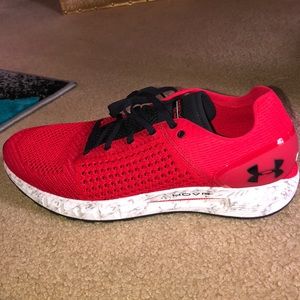 Red underarmour HOVR SONIC CT tennis shoes